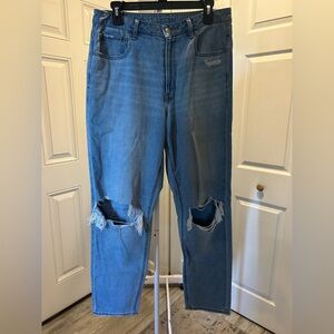 Women’s Blue Distressed Jeans